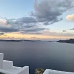 Magic View Canava Oia